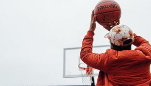 爱游戏体育在线赛事-篮球运动员专项技术动作规范化培训体系设计，篮球专项训练内容